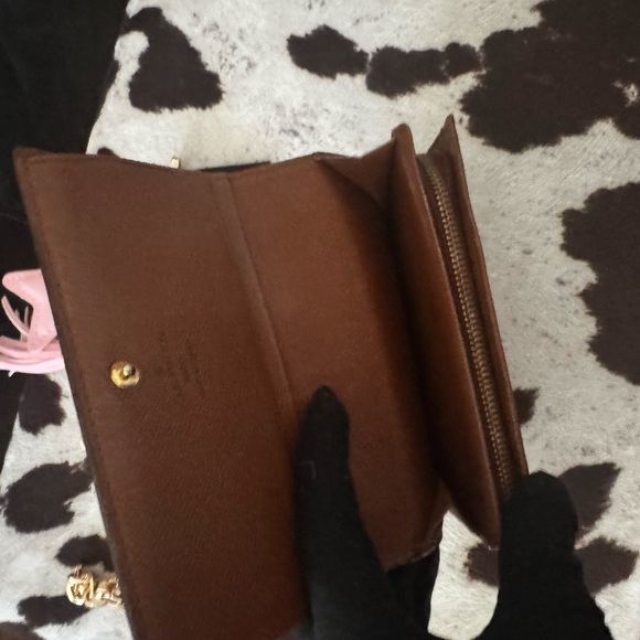 Louis Vuitton Monogram Porte Monnaie
Billets Tresor Bifold Wallet & insert - Picture 7 of 17